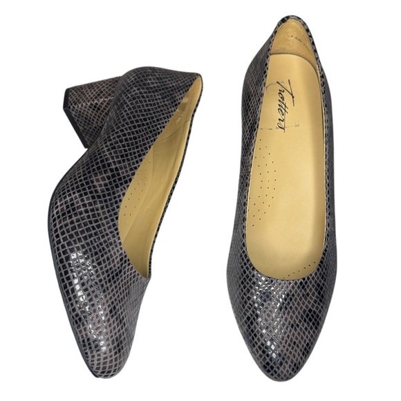 TROTTERS Shoes - Trotters Kari Dark Gray Snake Print Block Heels Slip On Leather Pumps 7.5 W